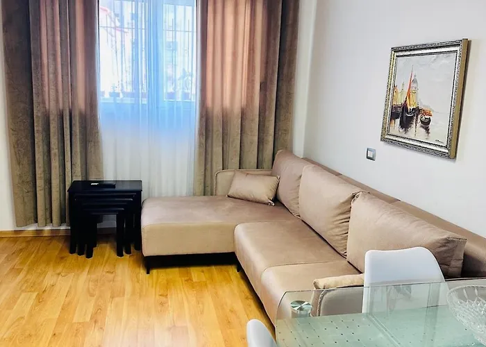 Appartement Soer - Center, Veranda & Comfort Tirana